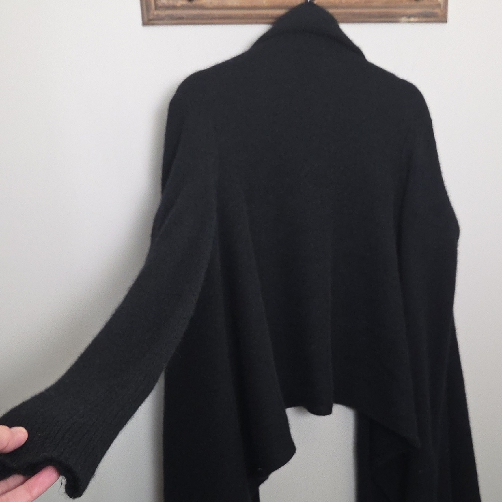 DKNY Cashmere Cardigan Black Size Small 100% Cashmere Mended/Restored - Picture 6 of 8